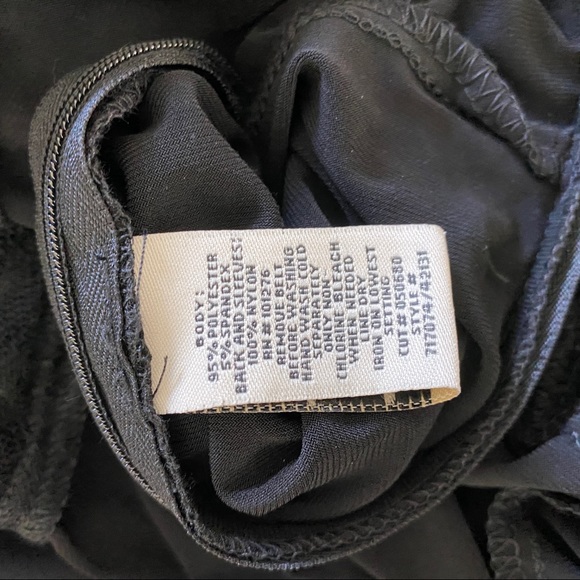 ECI New York slinky stretch black lace back jumpsuit - NWT - Picture 8 of 9